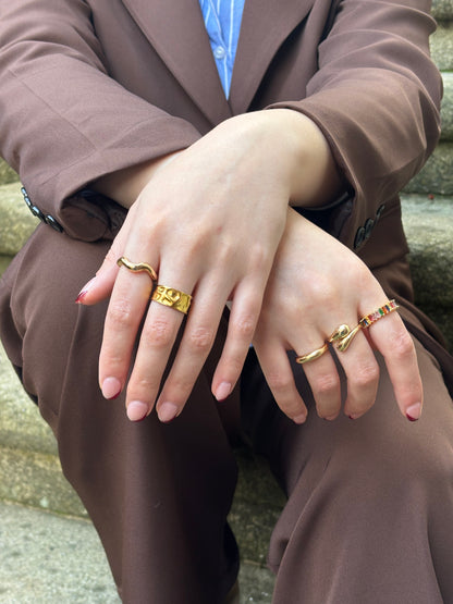 Anel Enrugado Dourado